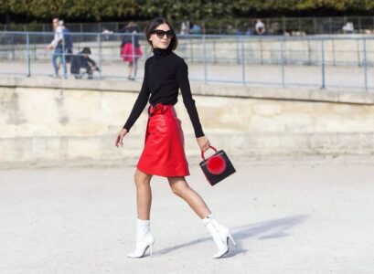How-to-wear-a-skirt-with-ankle-boots-to-stay-on-top-of-fall-winter-2022-2023 trends
