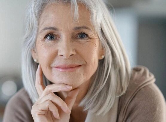 How-to-wear-bangs-at-60-5-elegant-and-youthful-hairstyles