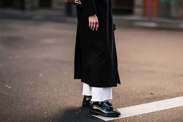 How-to-wear-loafers-in-winter-5-winter-pieces-that-go-perfectly-with-them