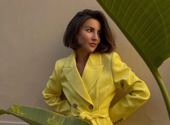 Rolled-Bob-styling-technique-to-add-volume
