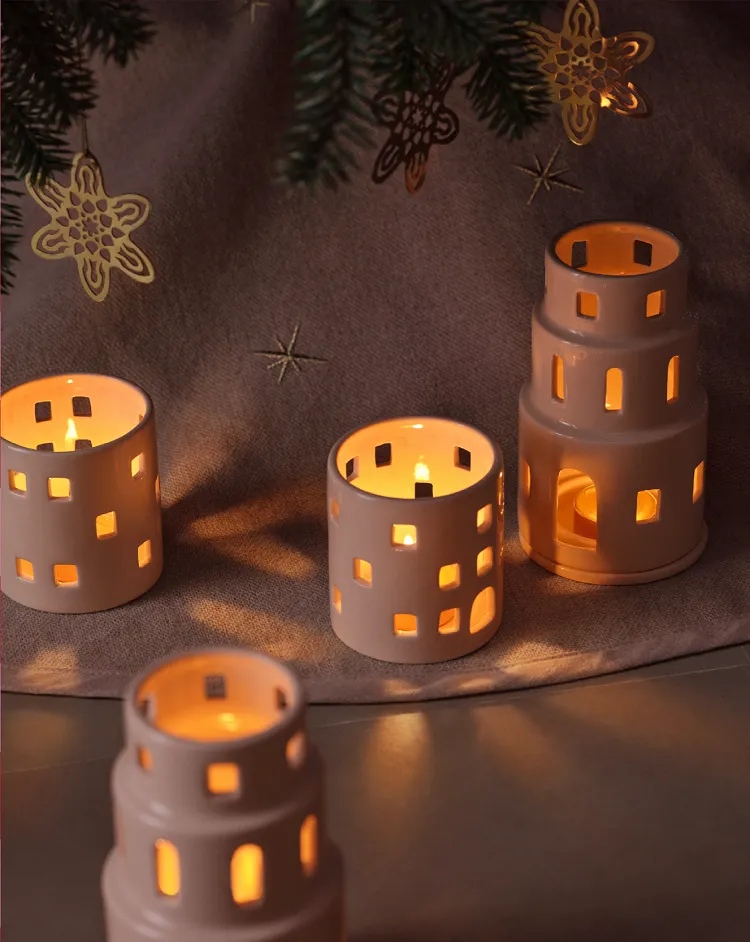 Tealight holder to create a cocooning ambience