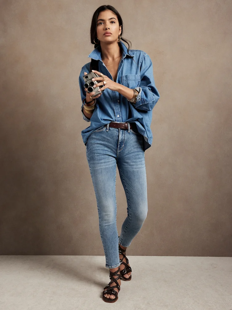The classic skinny jeans for petite women are also a must have