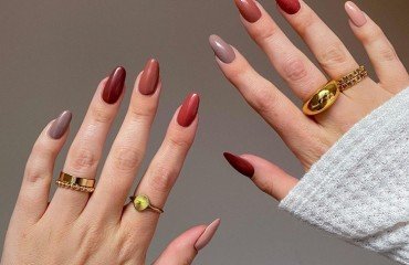 What-nail-polish-color-after-50-what-colors-make-you-look-older