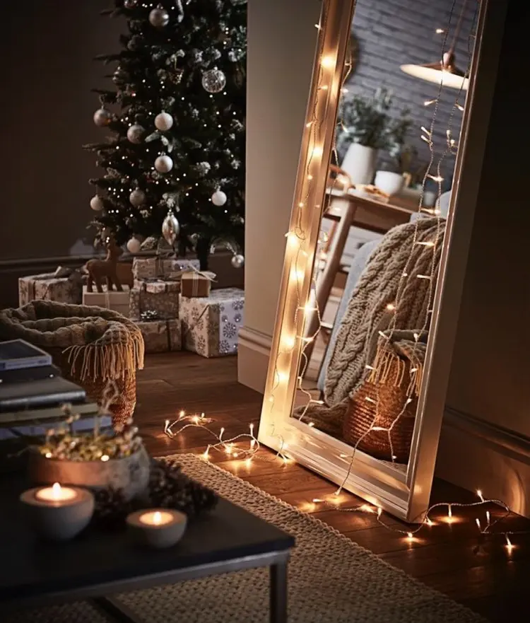 luces navideñas en tu espejo decoración de hadas magia tendencias estilo de vida invierno 2022 decoraciones