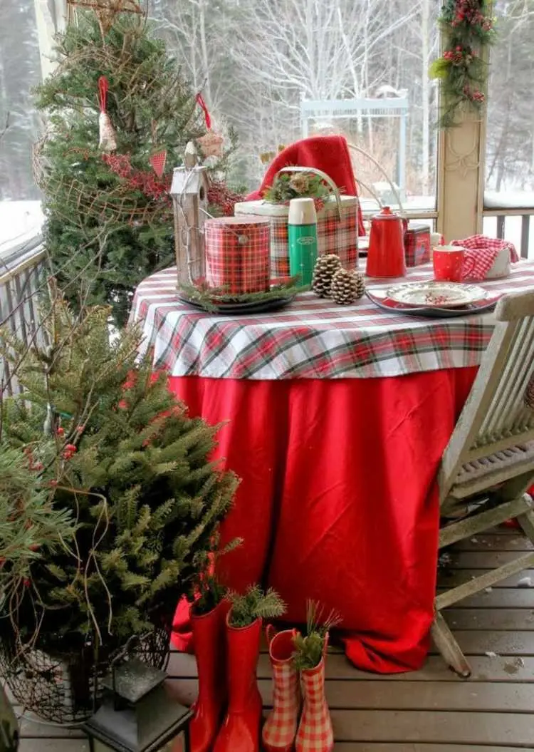 christmas table for balcony_apartement balcony for christmas