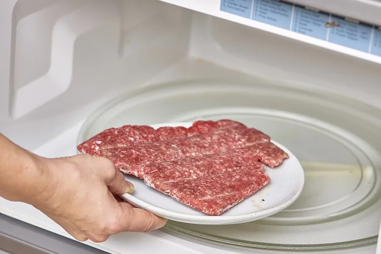 defrosting ground beef in the microwave save methods quick fast