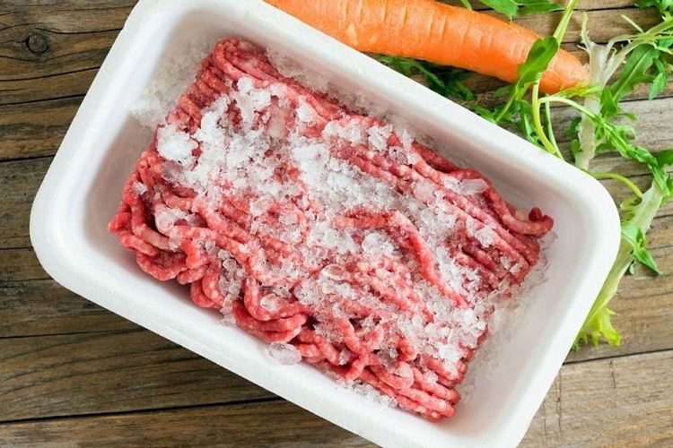 different methods to defrost raw meat quickly safe ways