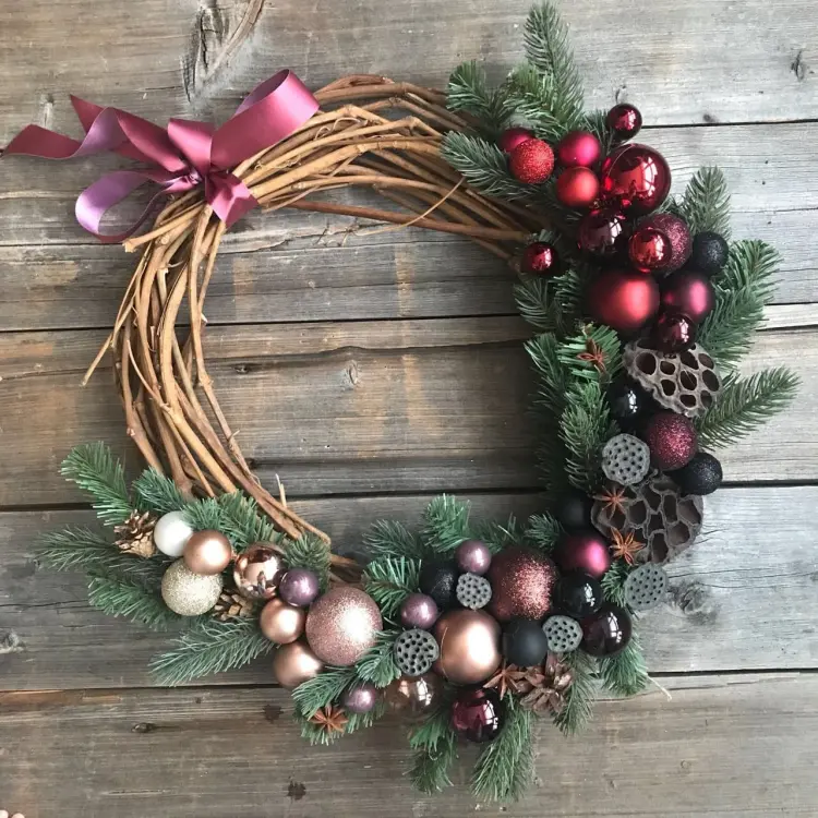 festive wreath idea tree trimmings ball ornaments new years christmas