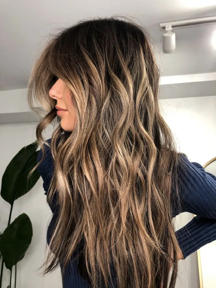 honey balayage on brown and black hair trend fall winter 2022