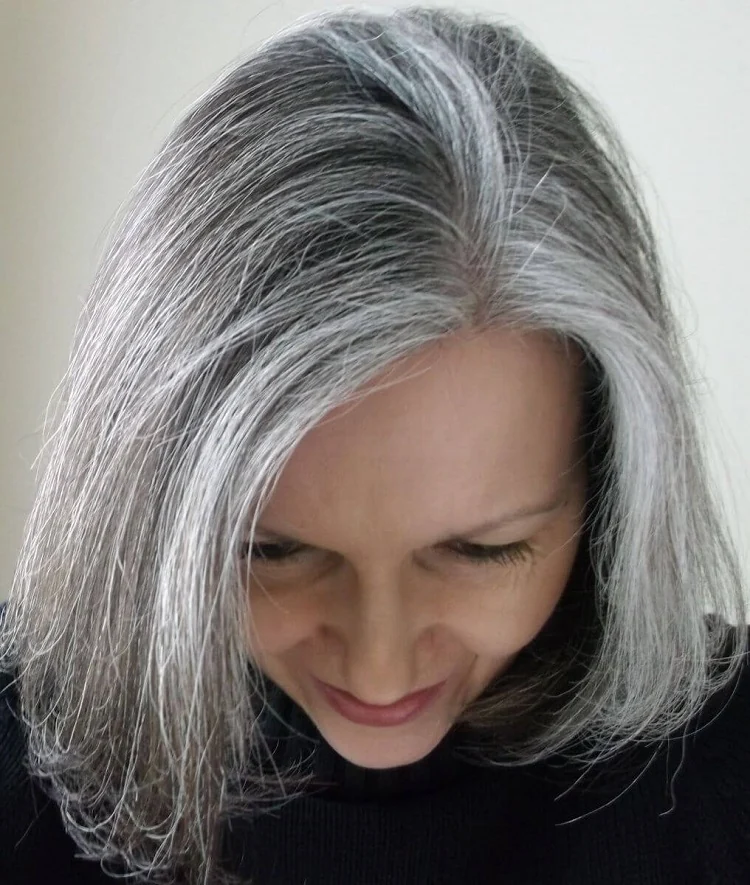how to have naturally beautiful gray hair