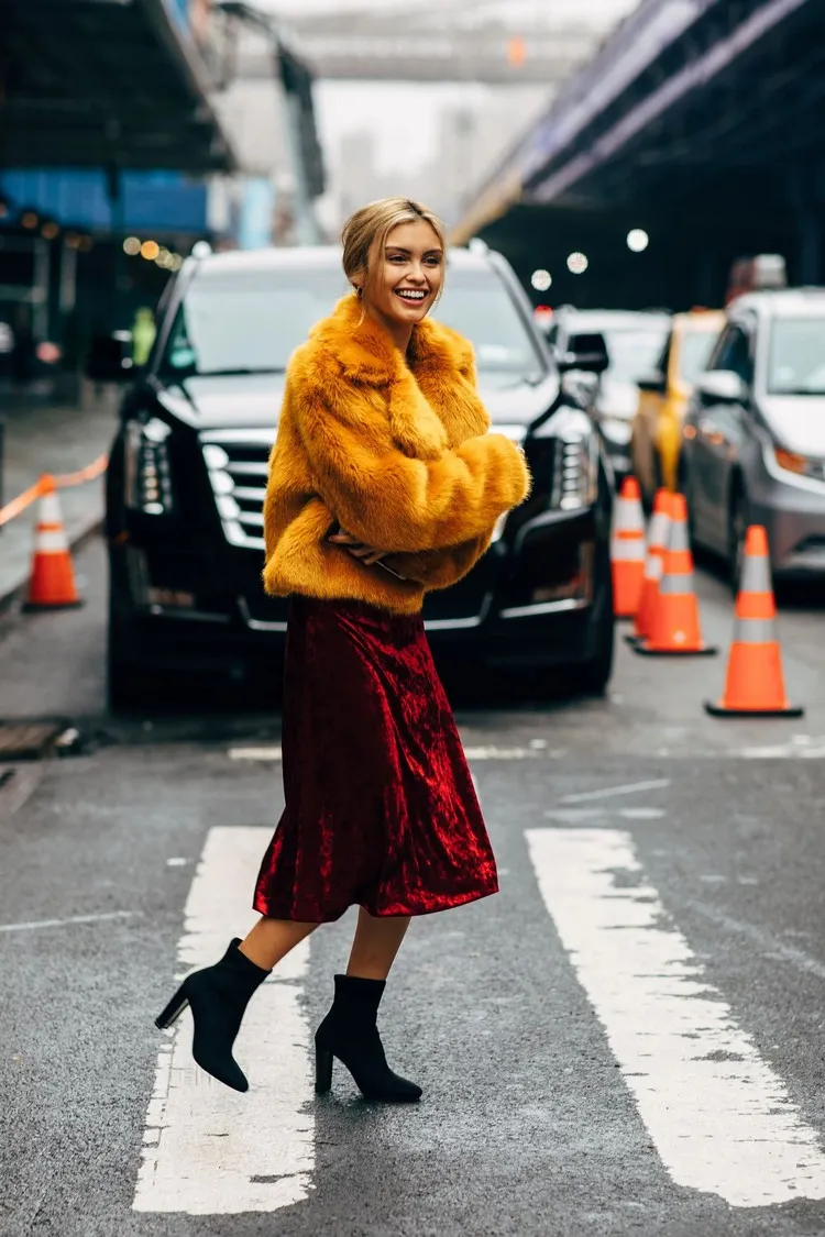 trendy autumn winter 2023 velvet skirt how to wear a long skirt with ankle boots