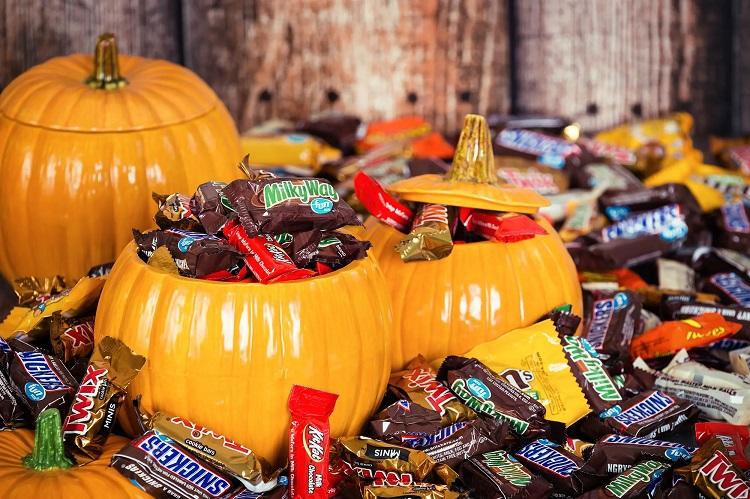 ideas for leftover halloween candy recipes easy fun delicious