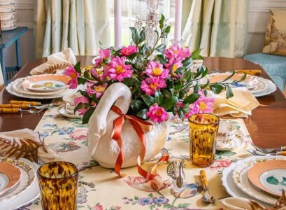 maximalist thanksgiving table_maximalist designs for thanksgiving