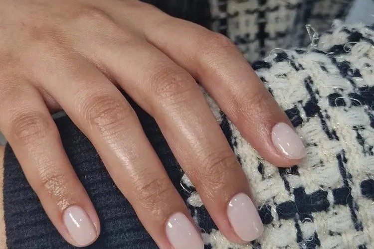 nail-polish-color-to-avoid-over-50