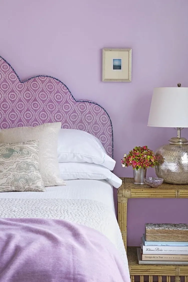 new bedroom color trends_lilac purple bedroom