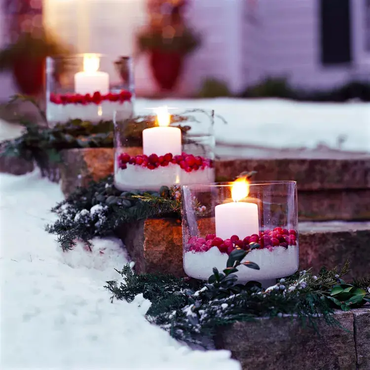 outdoor Christmas decoration with lanterns for the staircase