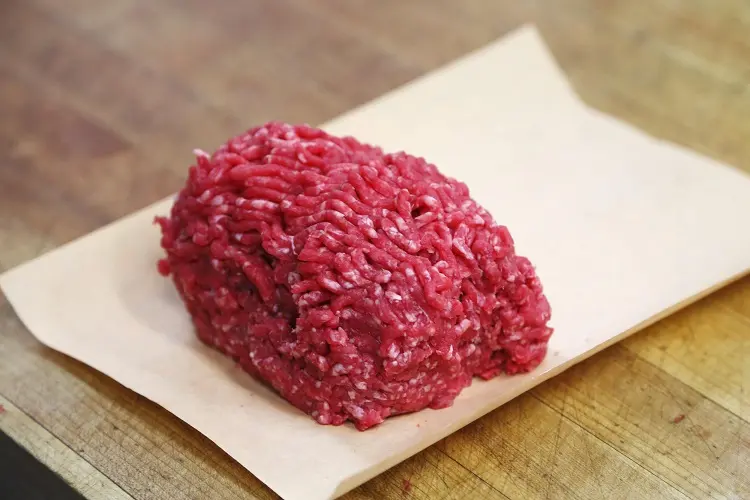 paunding out ground beef defrosting it quickly and fast methods