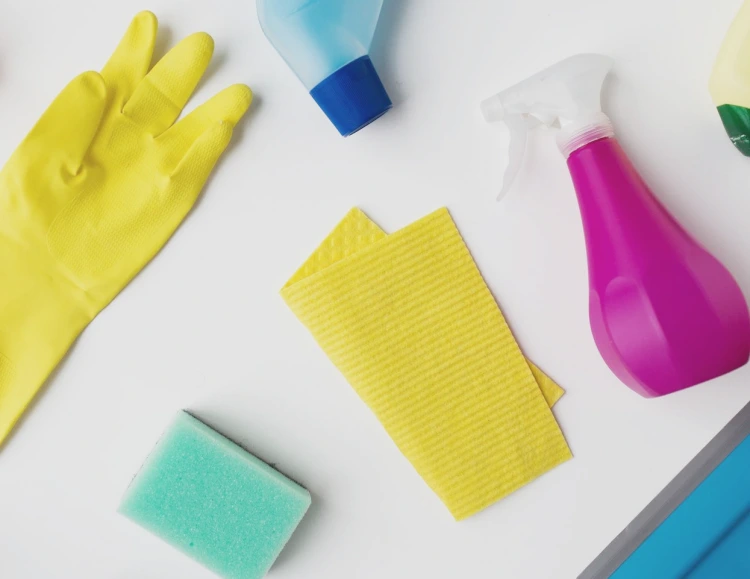 prepare for cleaning kitchen equipment sponges soft cloth gloves cleaner