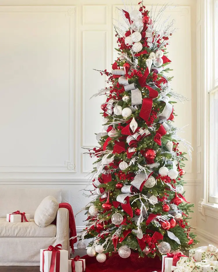 red and white christmas tree decoration color trends 2022 vintage style