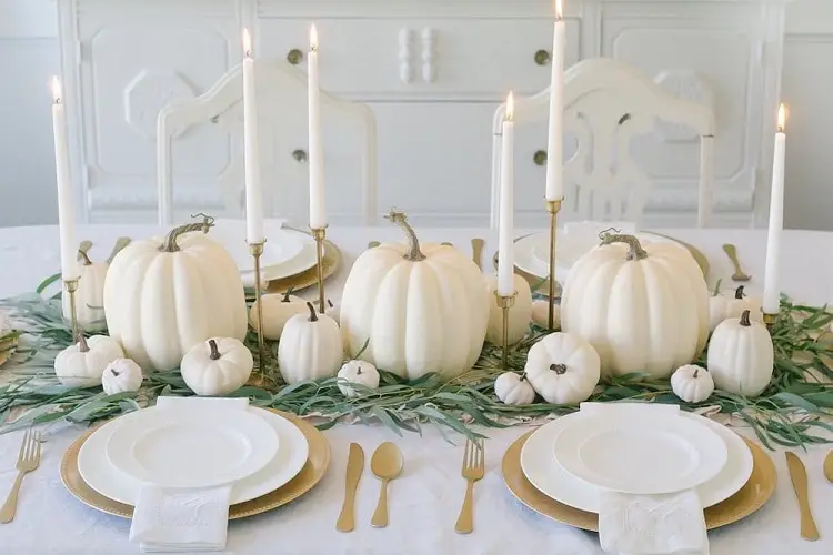 white thanksgiving aesthetic_white thanksgiving table