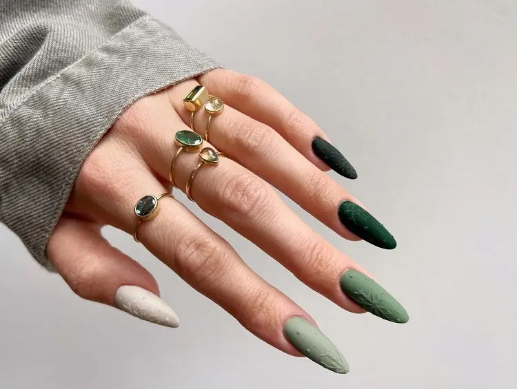 winter nail color trends english green sage 2022 ideas art design trendy style