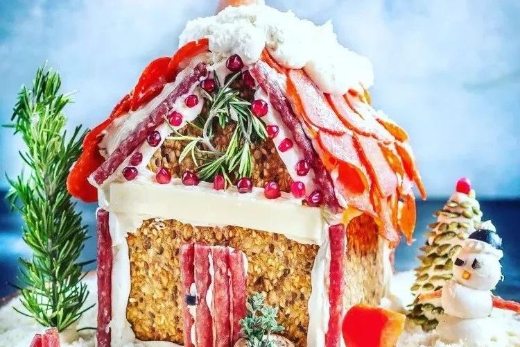 Christmas-finger-food-This-is-how-you-can-make-a-savory-gingerbread-house