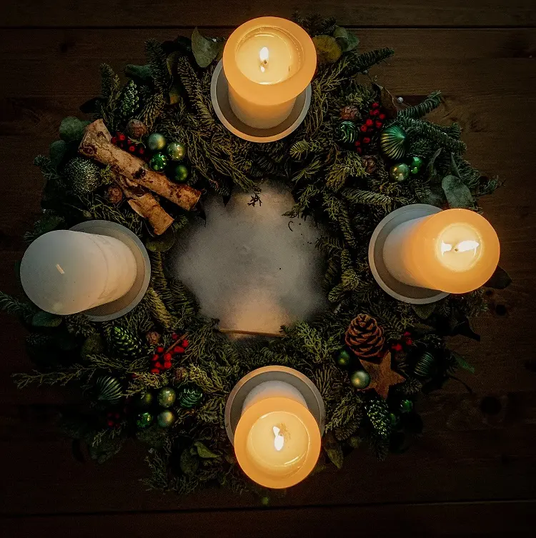 Christmas wreath with candles DIY craft art decoration for round table trendy