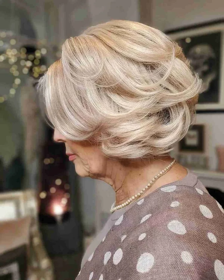 Hairstyles for 70 year old women to look younger