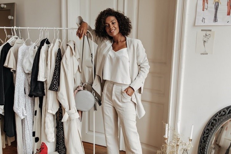 How-to-save-space-in-your-dressing-room-according-to-the-KonMarie-method