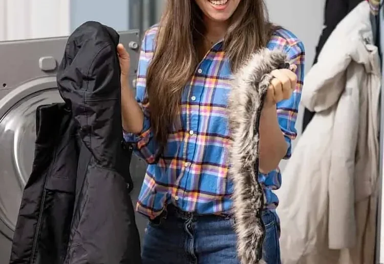 Remove-faux-fur-trimmings-from-winter-coat-and-clean-separately
