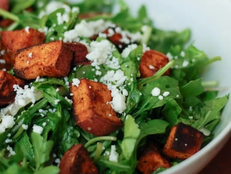 Roasted sweet potatoes and apples salad