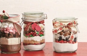 Small-Christmas-gifts-for-colleagues-Unique-low-budget-DIY-ideas