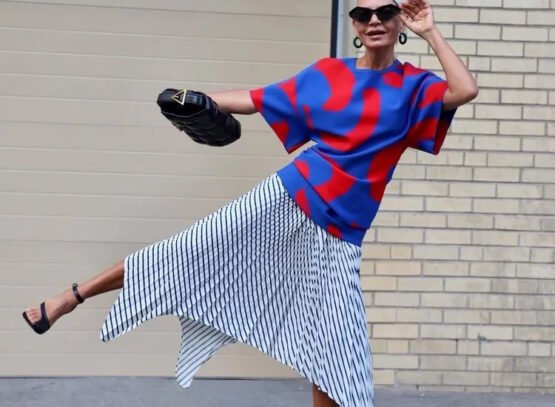 What-skirt-to-wear-at-60-to-boost-your-look