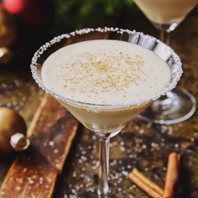 Winter Eggnog Cocktails Christmas Martini