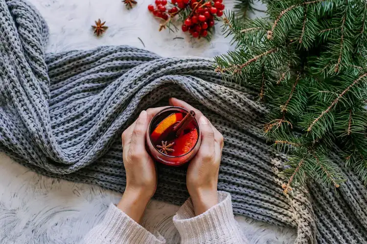 when enjoying mulled wine prevent wine stains
