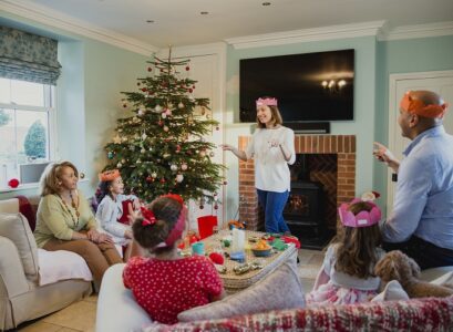 charades how to play it with your family games for new years eve easy suitable for kids
