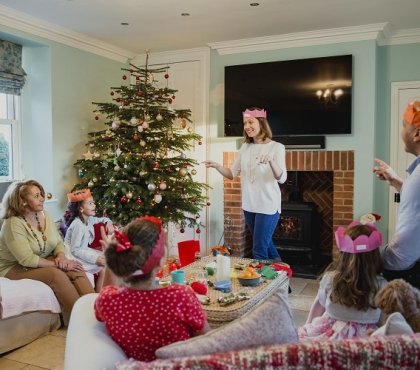 charades how to play it with your family games for new years eve easy suitable for kids
