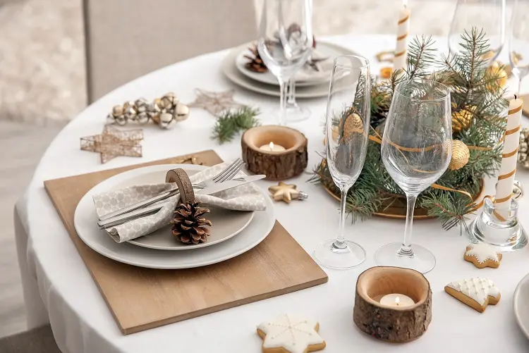 christmas centerpiece ideas for round table how to decorate properly trendy wreath candles plates