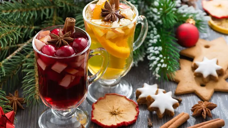 christmas cocktails recipes to try out in 2022 easy tasty and delicious how to make them