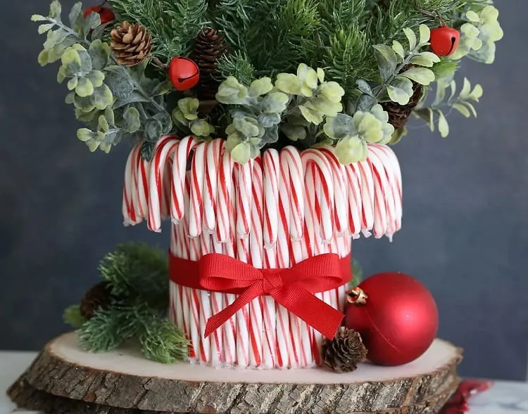 diy candy cane vase_candy cane centerpiece