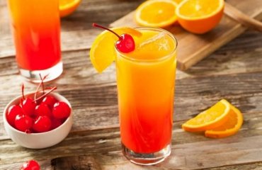 easy recipes for party drinks_fruity alcohol drinks