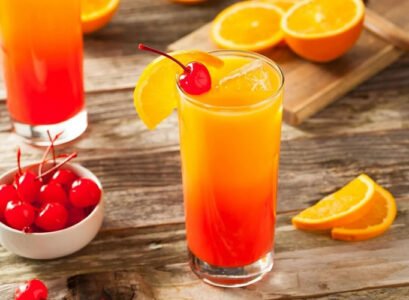 easy recipes for party drinks_fruity alcohol drinks