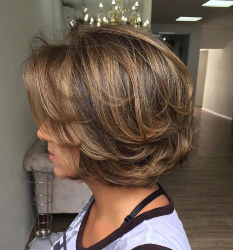elegant look for ladies over 40 trendy hairstyle idea short layered hairstyles