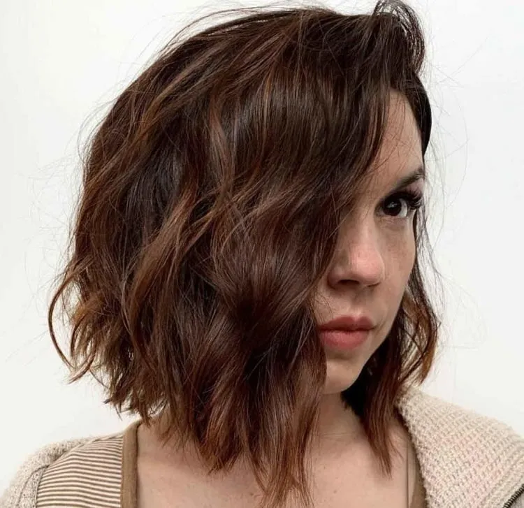 feathered long bob hairstyles_brunette lob haircut