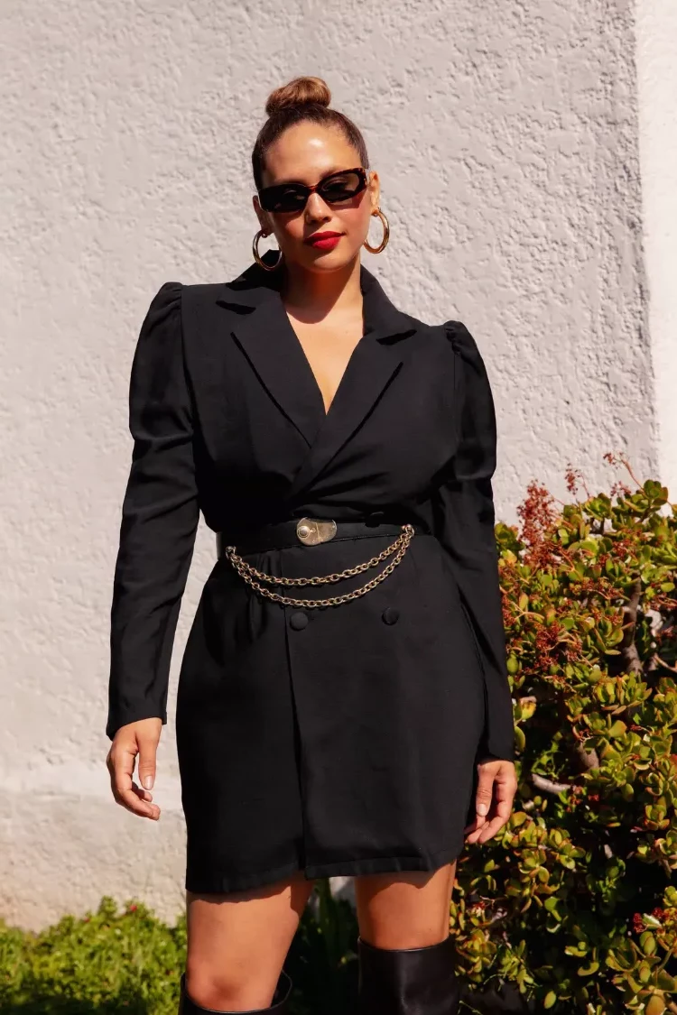 20 Cute Outfit Ideas For Curvy Ladies To Look Awesome