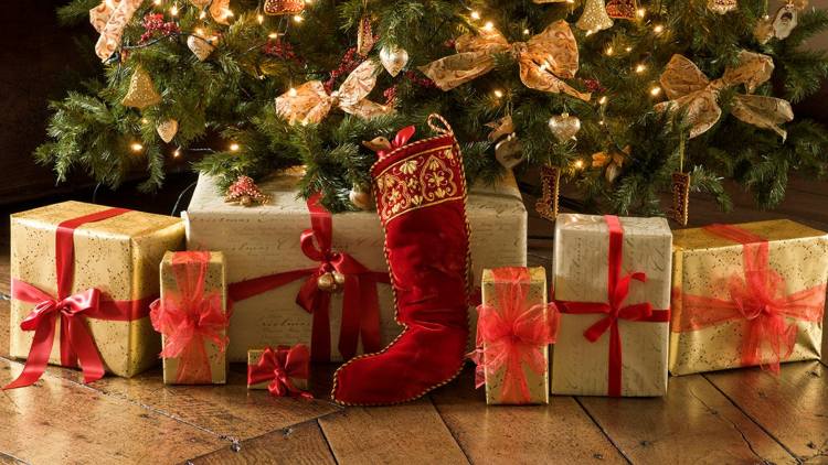 last-minute christmas presents surprise your loved ones this december list of christmas gifts