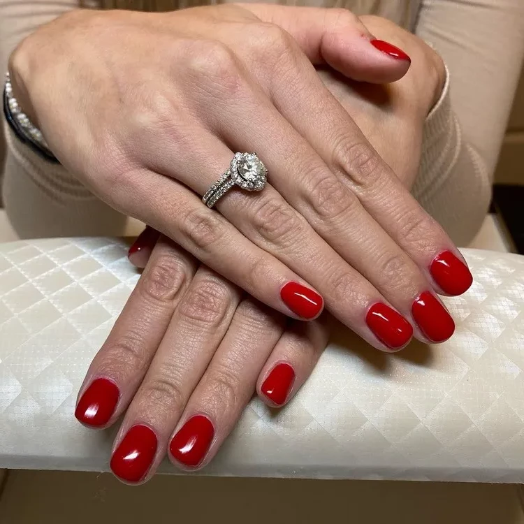 manicure trends 2023 red in all its variations