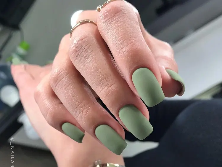matte sage green nails color design trends new years eve party manicure