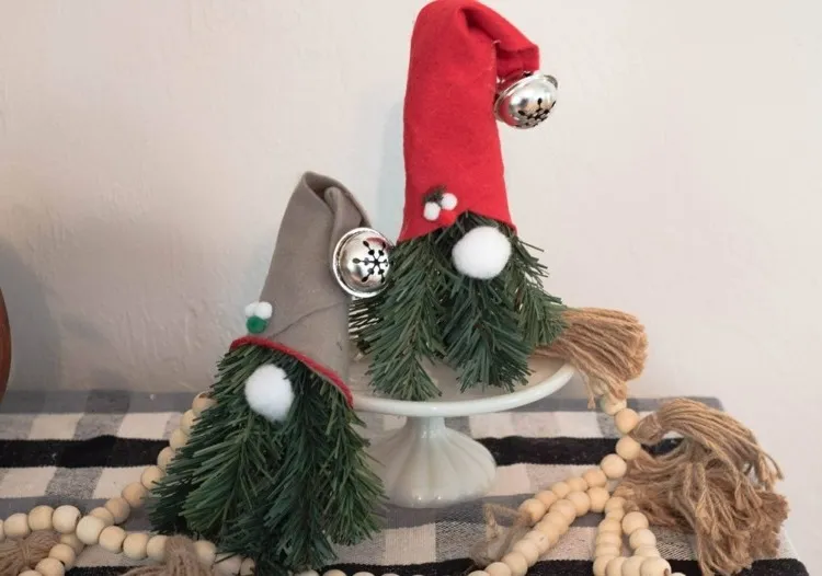 mini scandinavian gnomes to decorate the house in winter