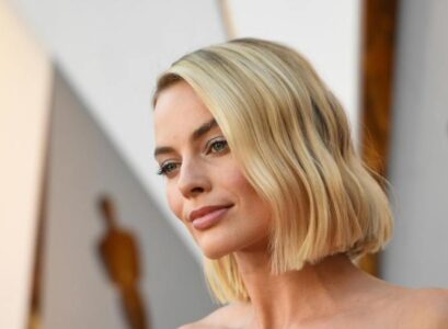 modern trendy haircut straight line at the ends blunt bob
